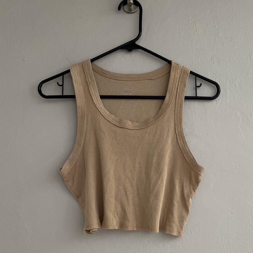 Tan cropped tank size Large